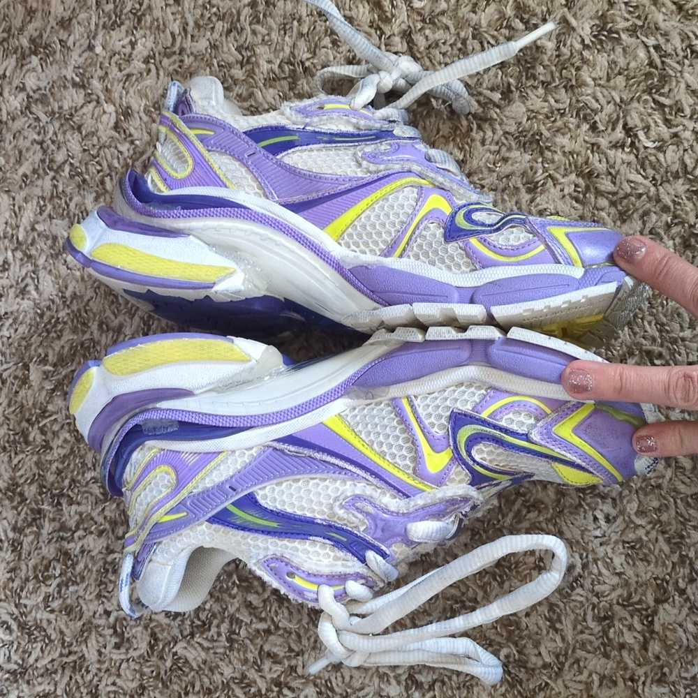 Balenciaga Women's Runner 2 Low Top Sneakers Trainers - Picture 5 of 14